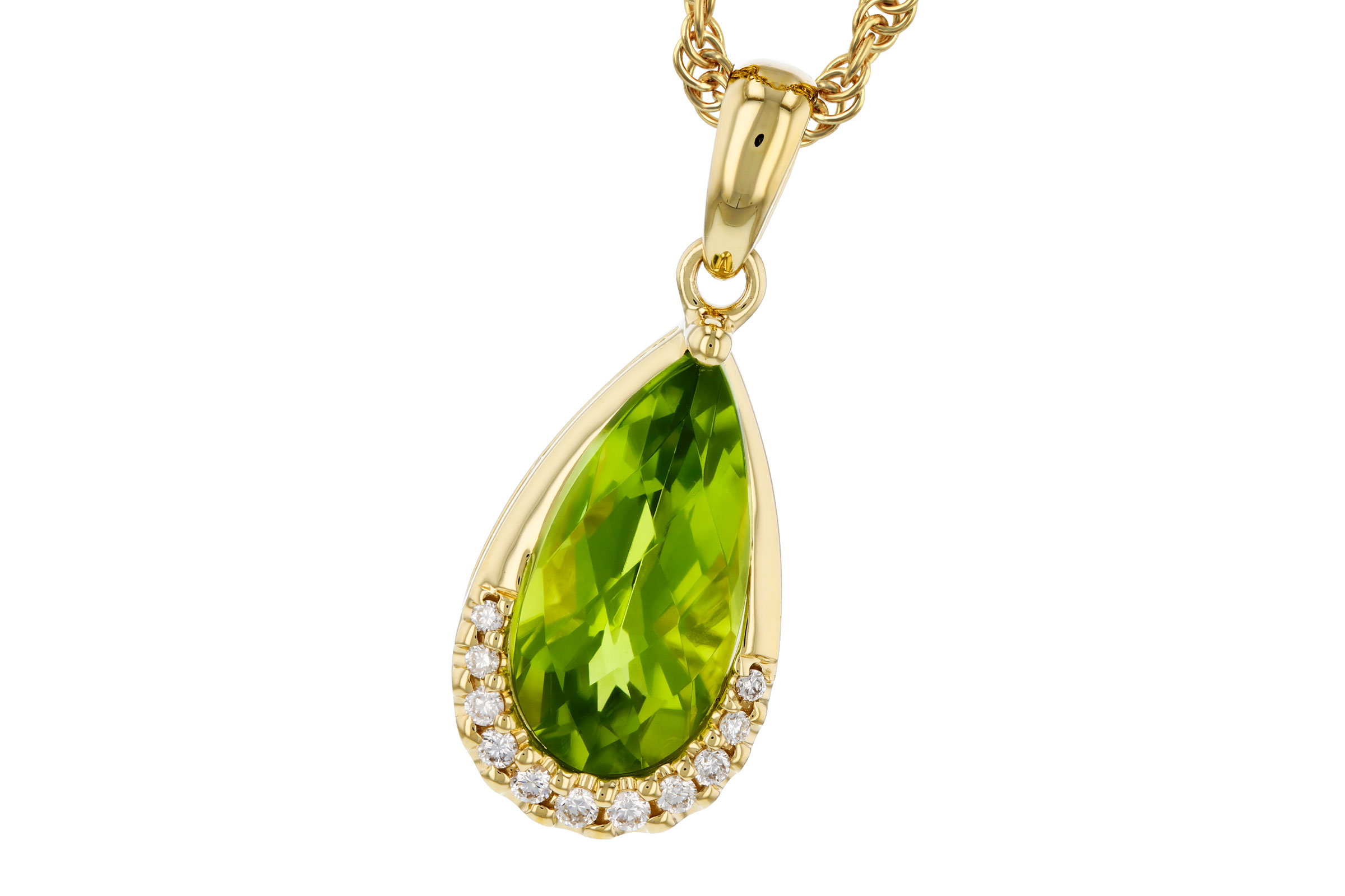 B321-02017: NECK 1.94 PERIDOT 2.00 TGW (12x6MM PS)