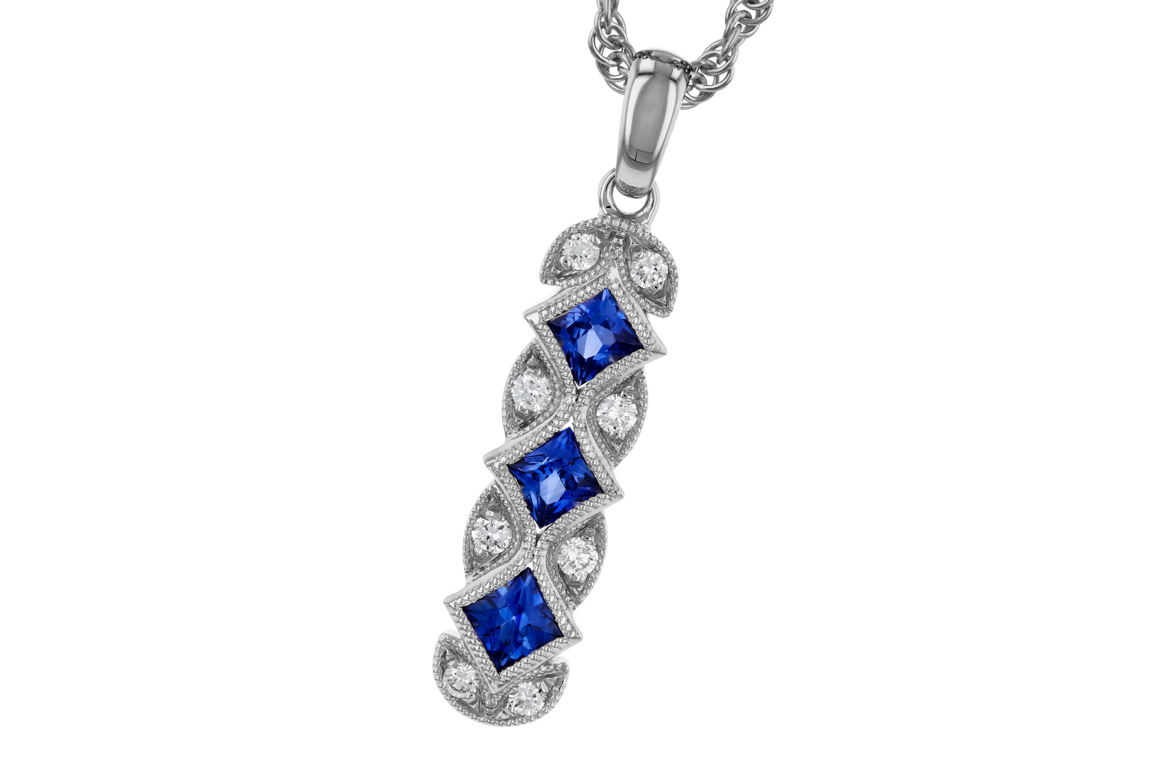 E321-02007: NECKLACE .55 TW SAPPHIRE .64 TGW