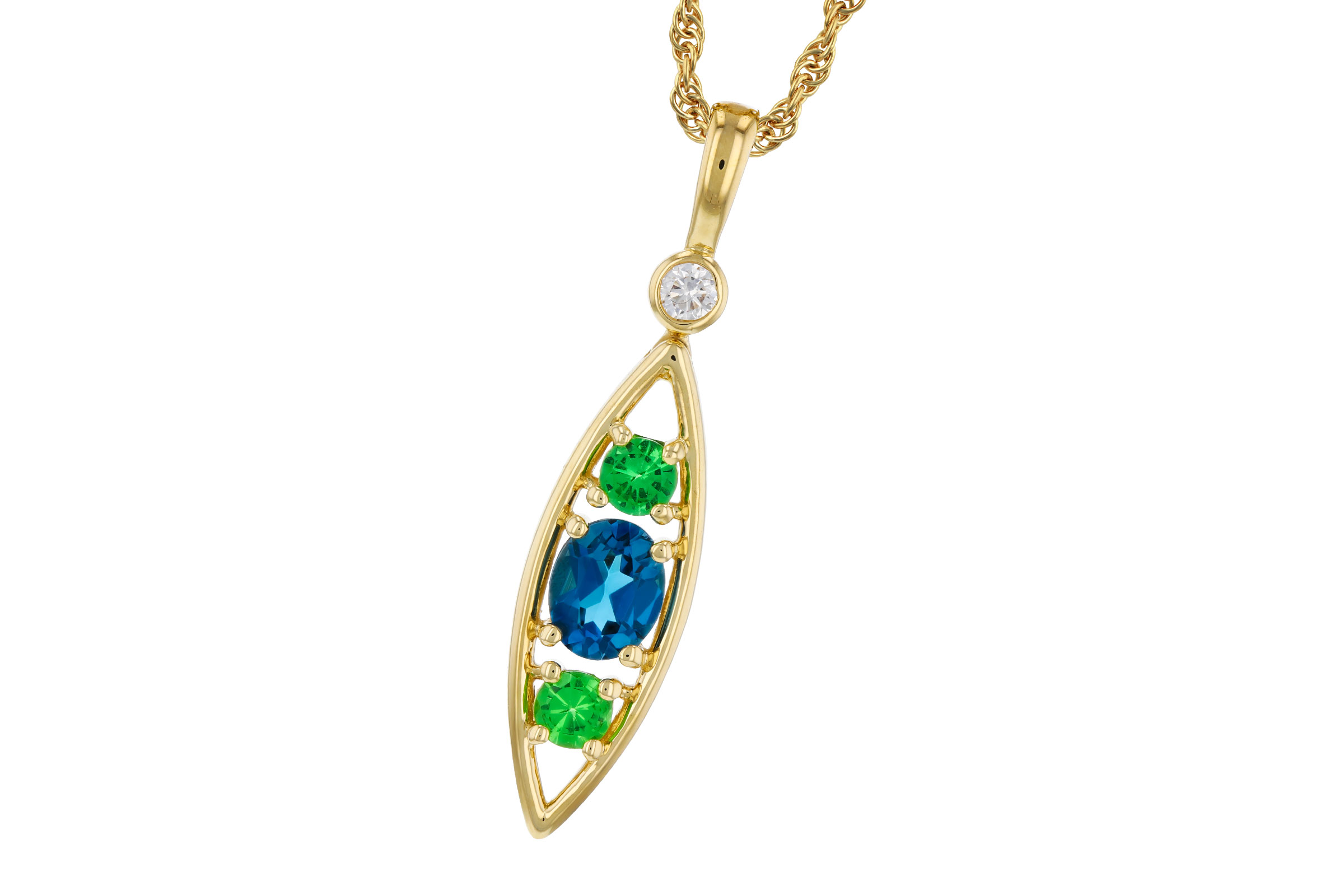 E321-02044: NECKLACE .54 SEMI-PREC (LBT & GR.GT) .58 TGW