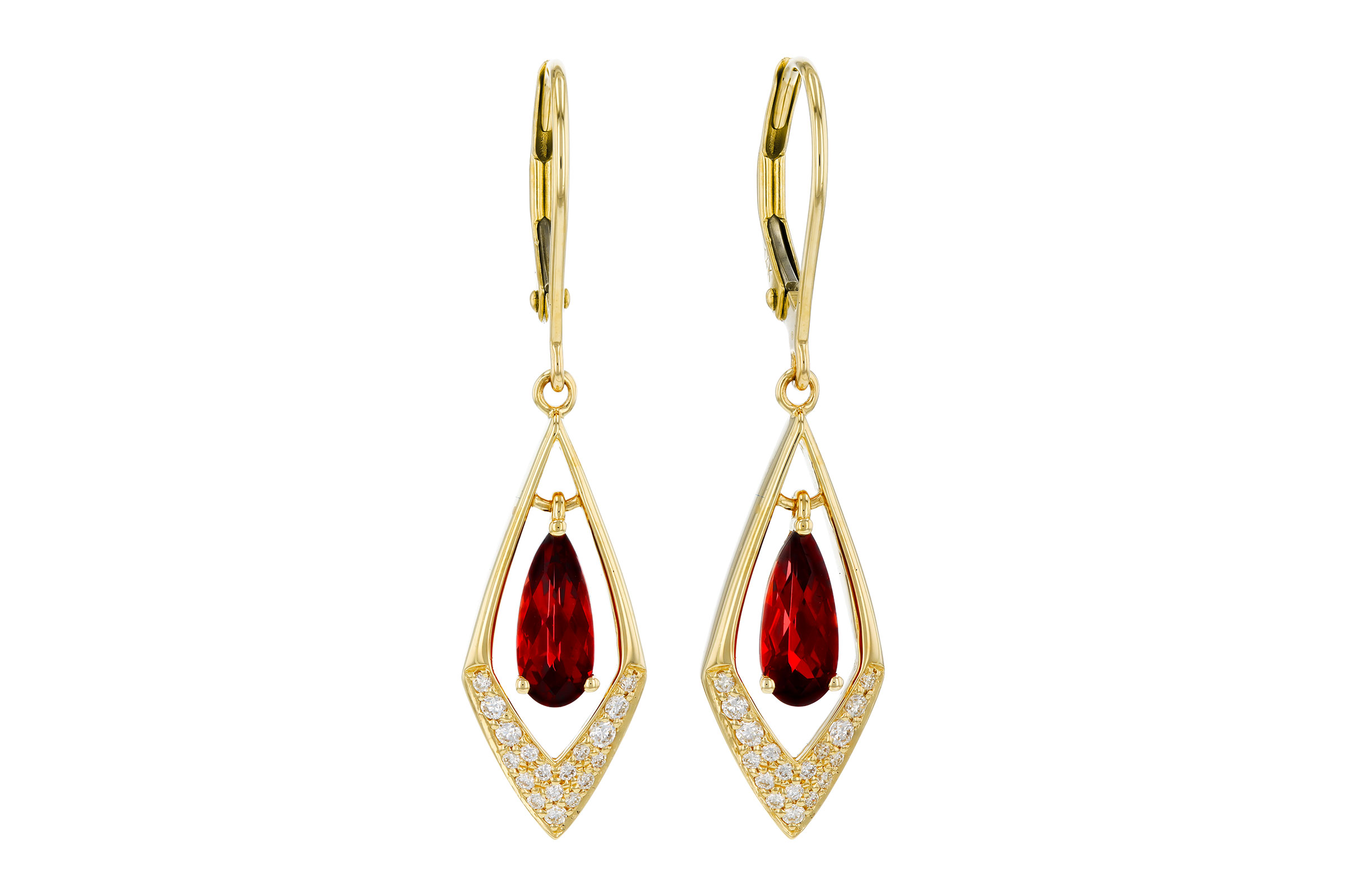 F321-02025: EARR 1.13 TW GARNET 1.28 TGW
